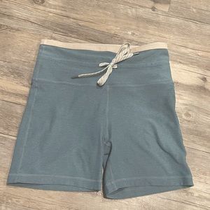VUORI vibe elevation shorts